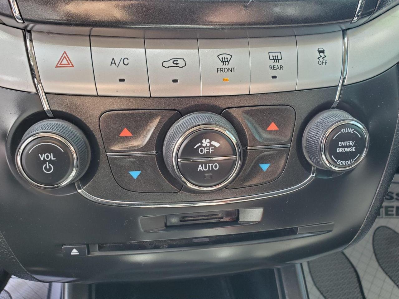 2015 Dodge Journey SXT Photo