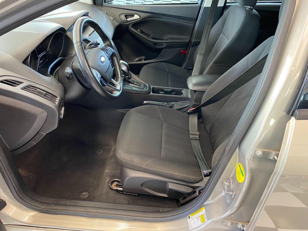 2015 Ford Focus SE Hatchback+Bluetooth+Camera+Cruise Control Photo76
