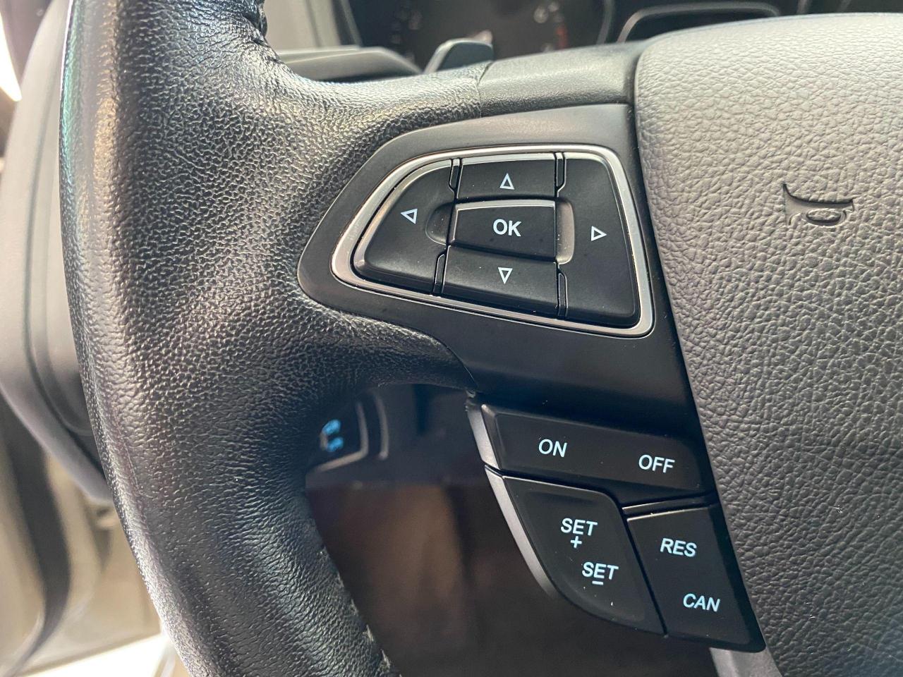2015 Ford Focus SE Hatchback+Bluetooth+Camera+Cruise Control Photo102