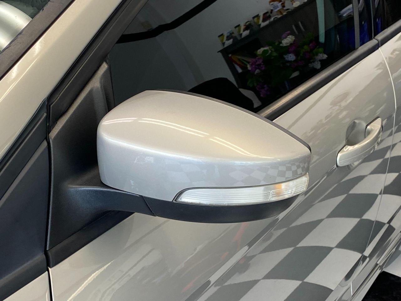 2015 Ford Focus SE Hatchback+Bluetooth+Camera+Cruise Control - Photo #52