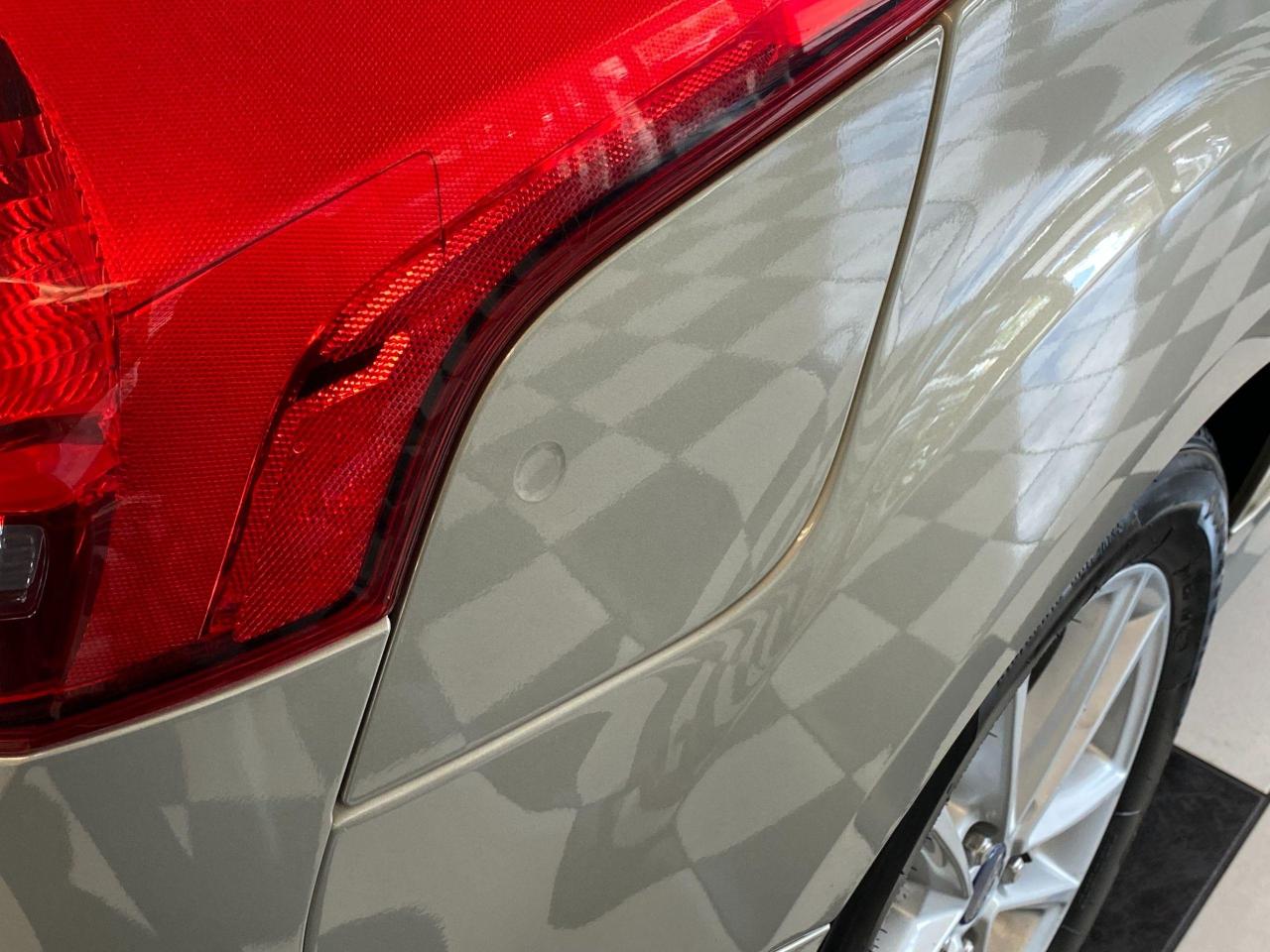 2015 Ford Focus SE Hatchback+Bluetooth+Camera+Cruise Control - Photo #58