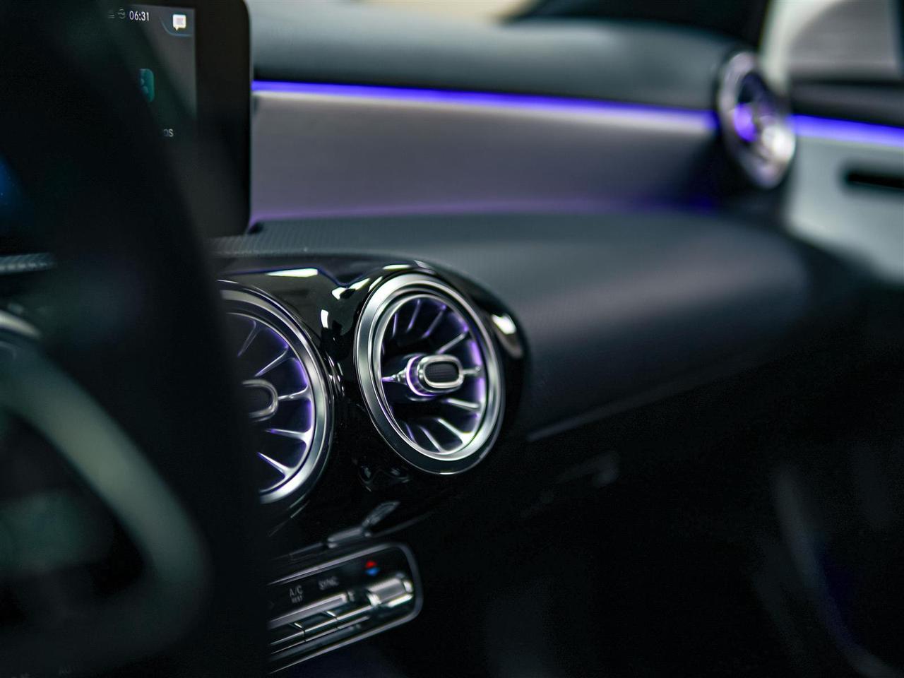 2019 Mercedes-Benz A250 AWD | HEATED STEERING | BLIND SPOT | APP CONNECT Photo