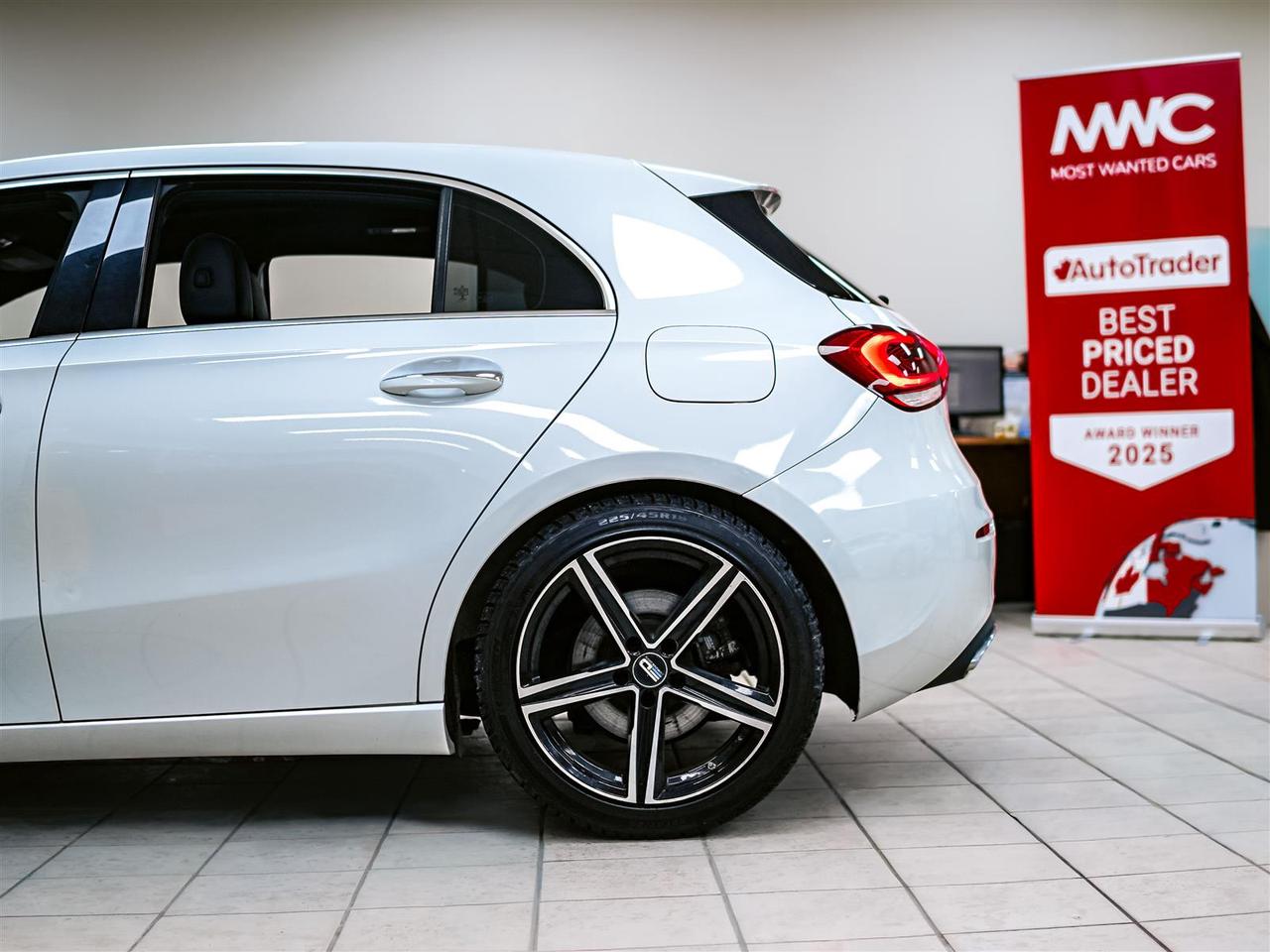 2019 Mercedes-Benz A250 AWD | HEATED STEERING | BLIND SPOT | APP CONNECT Photo