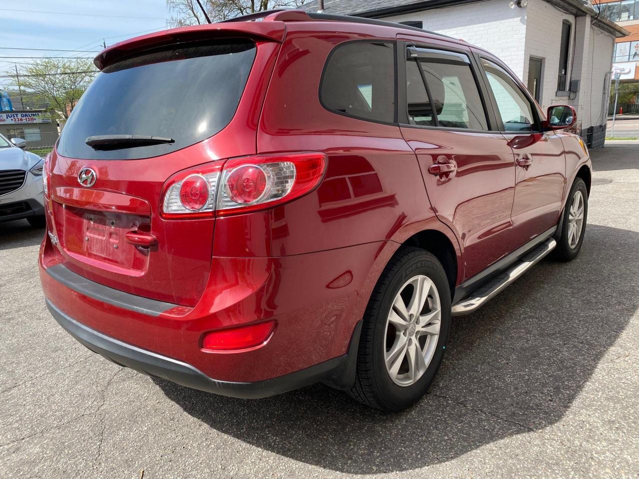2012 Hyundai Santa Fe GL SPORT, V6, No Accidents! - Photo #6