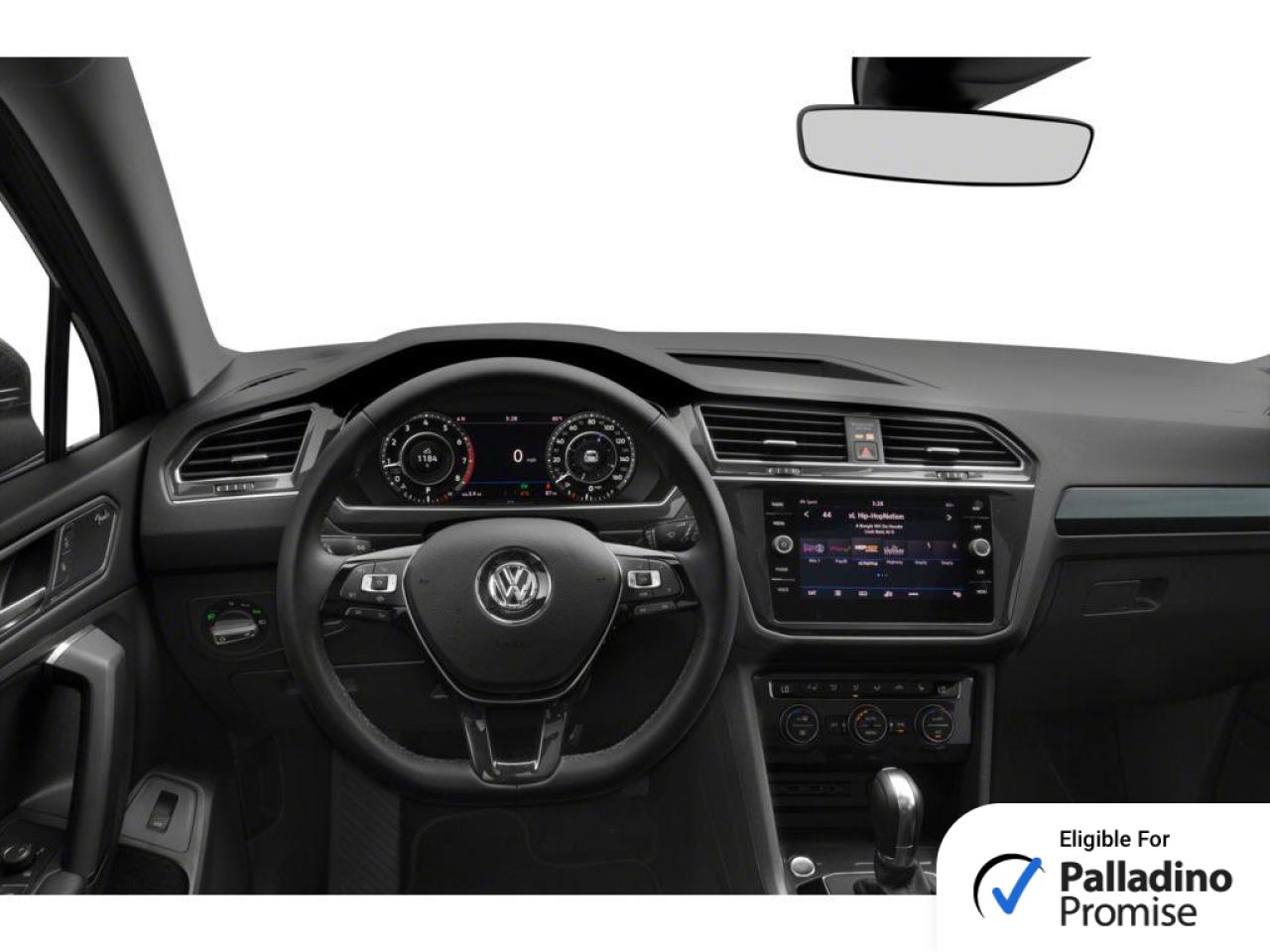 2018 Volkswagen Tiguan Highline $1000 Financing Incentive! - All-Wheel Drive, Keyless Entry, Back-Up Camera Photo3