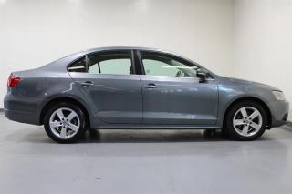 Used 2013 Volkswagen Jetta WE APPROVE ALL CREDIT for sale in Mississauga, ON