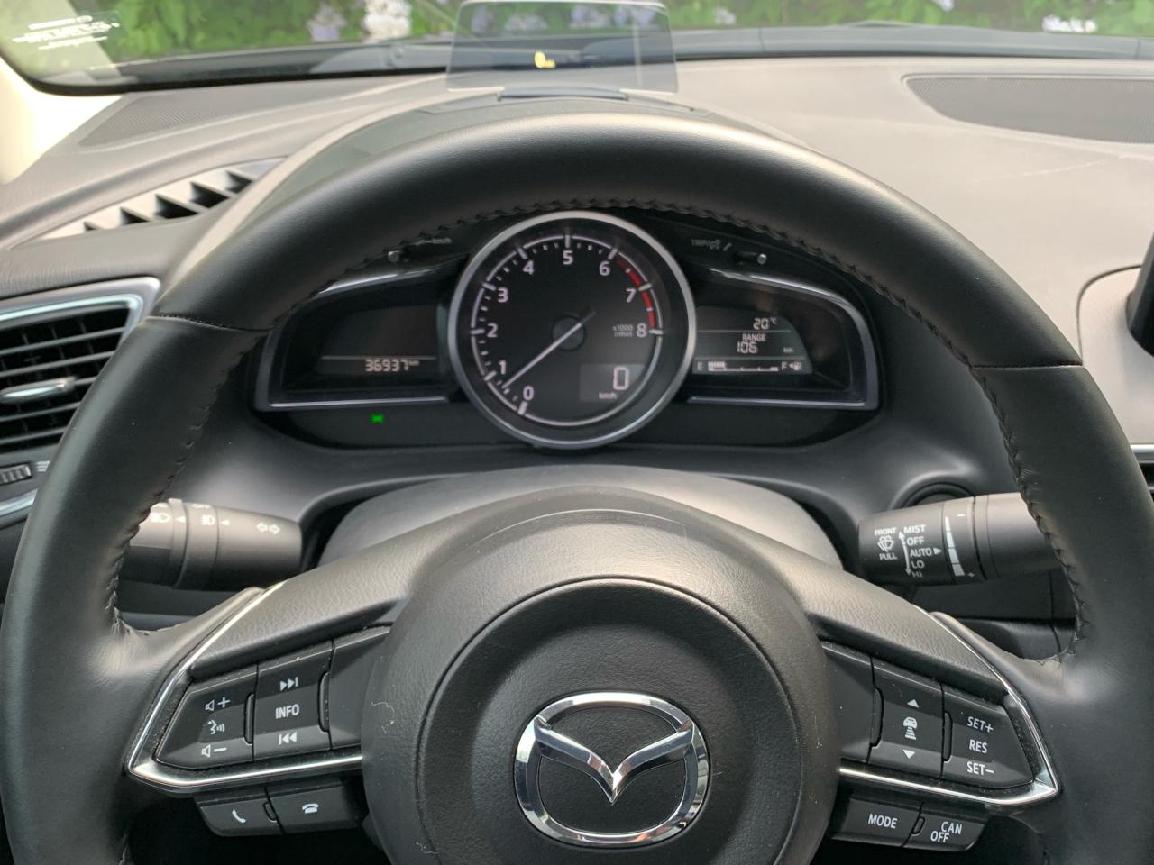 2018 Mazda MAZDA3 GT-ONLY 38,839 KMS!! RARE 6 SPEED!! FULLY LOADED!! - Photo #8