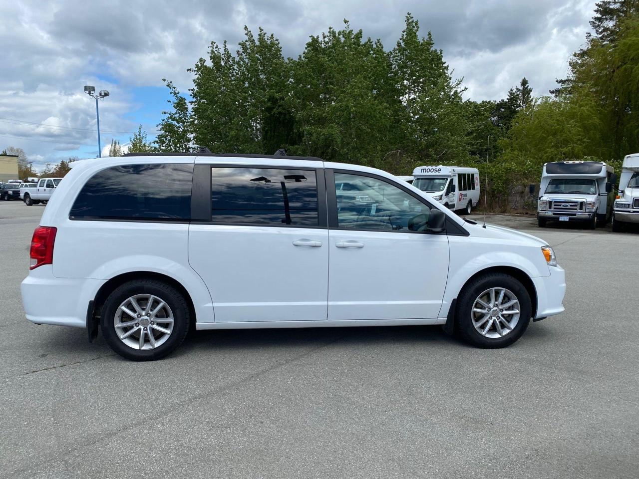 2019 Dodge Grand Caravan SXT - Photo #8