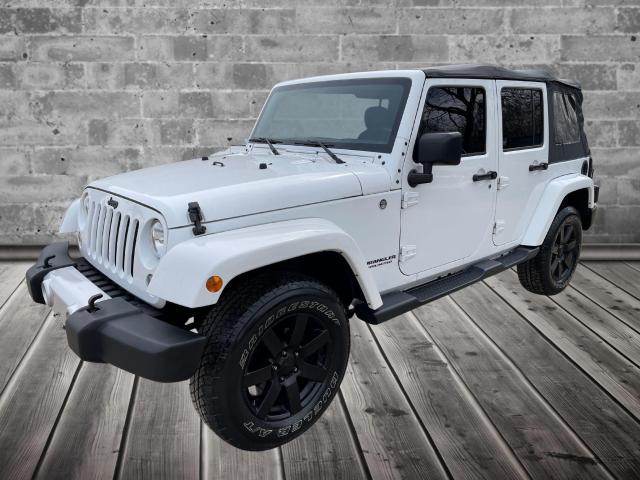 2015 Jeep Wrangler Sahara Unlimited/4X4/3.6L/ONE OWNER/SAFETY INCLUDE
