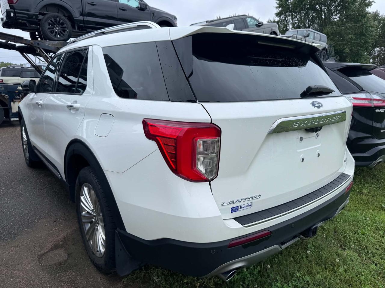 2022 Ford Explorer Limited 4WD Photo1