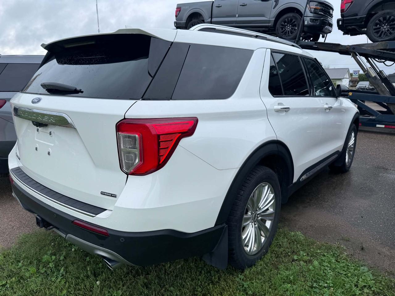 2022 Ford Explorer Limited 4WD Photo5