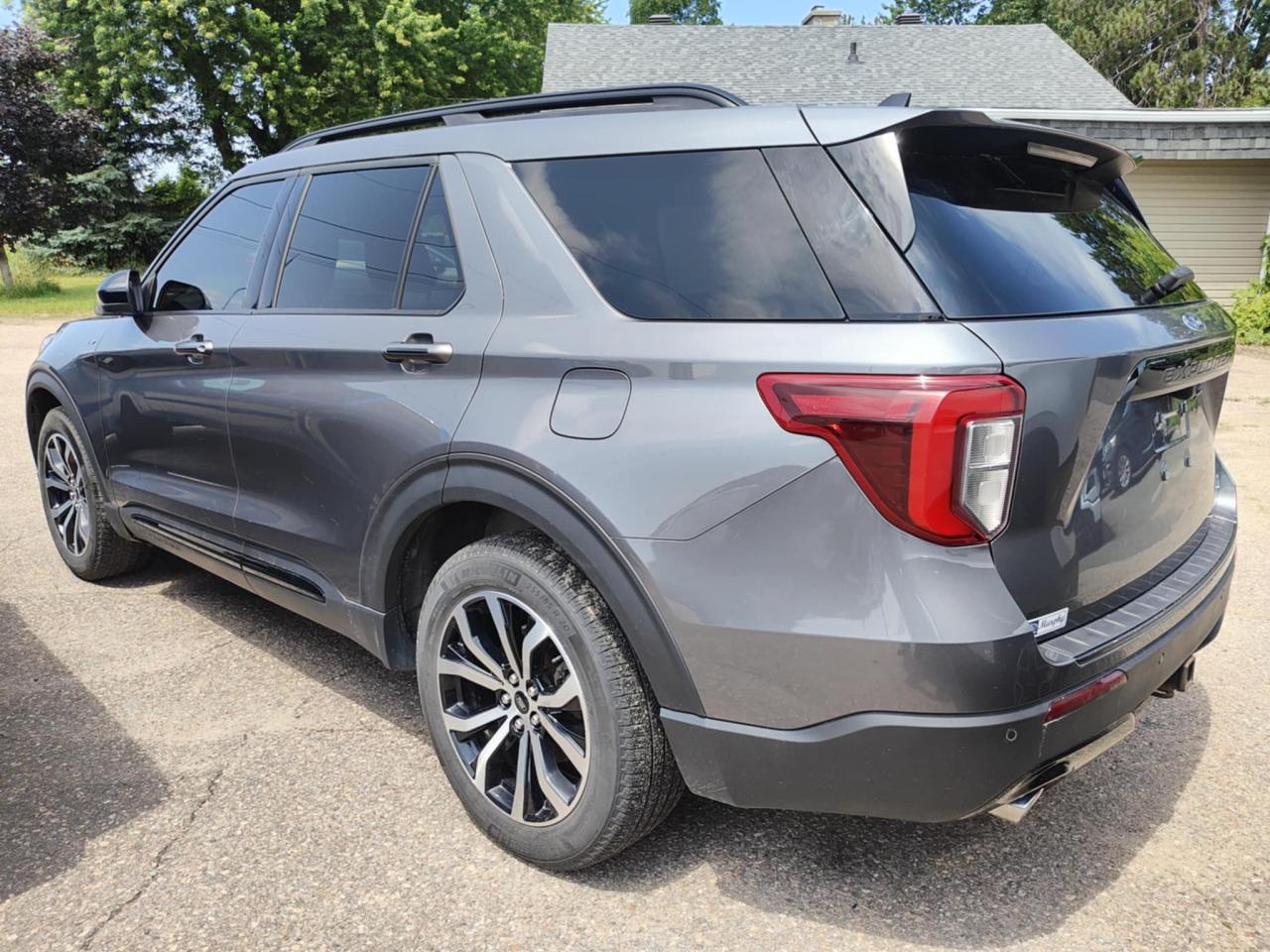 2022 Ford Explorer ST-LINE 4WD