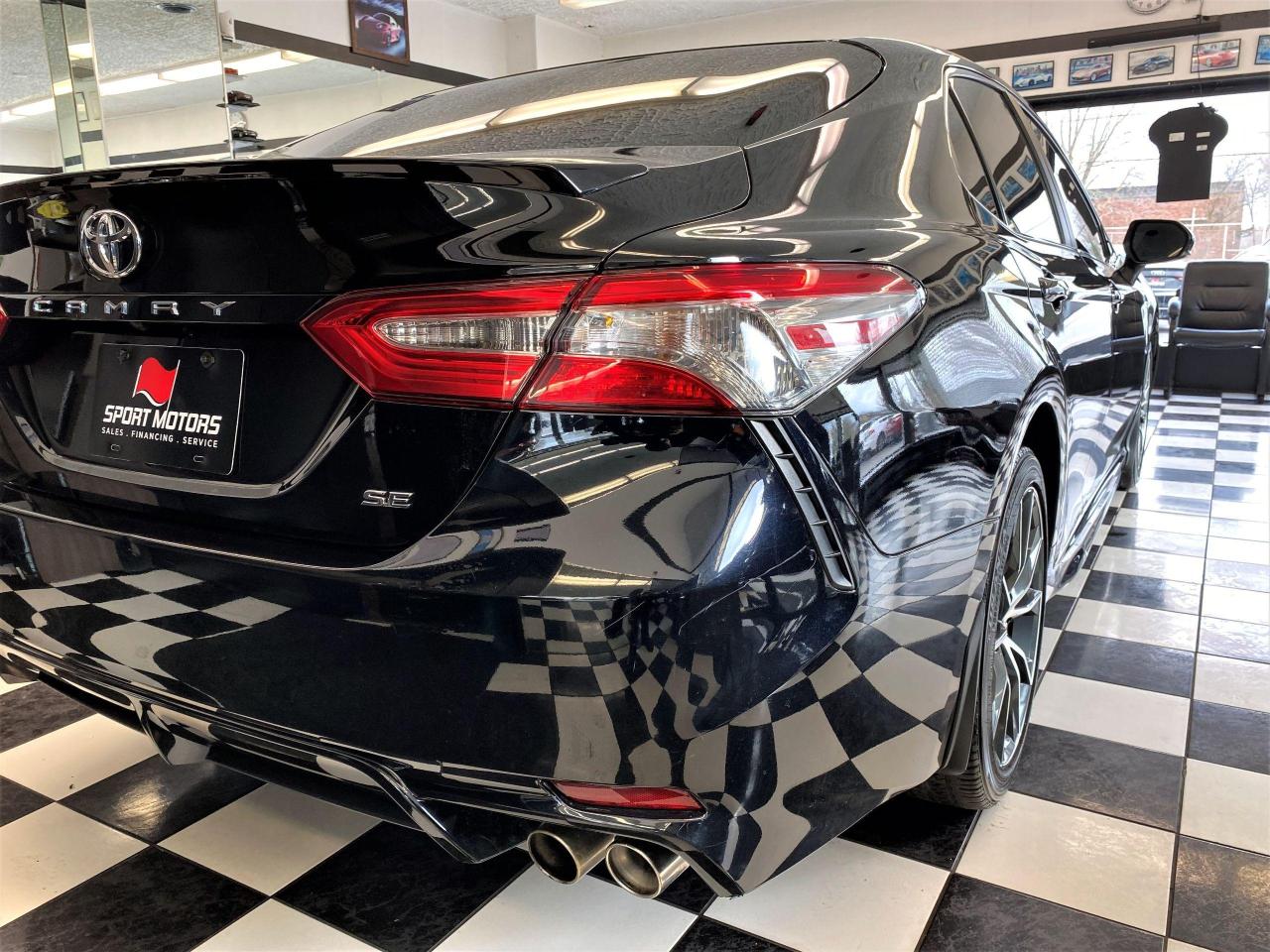2019 Toyota Camry SE+ApplePlay+Tinted+Weather Techs+CLEAN CARFAX Photo102