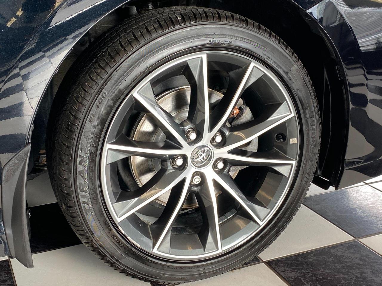 2019 Toyota Camry SE+ApplePlay+Tinted+Weather Techs+CLEAN CARFAX Photo120
