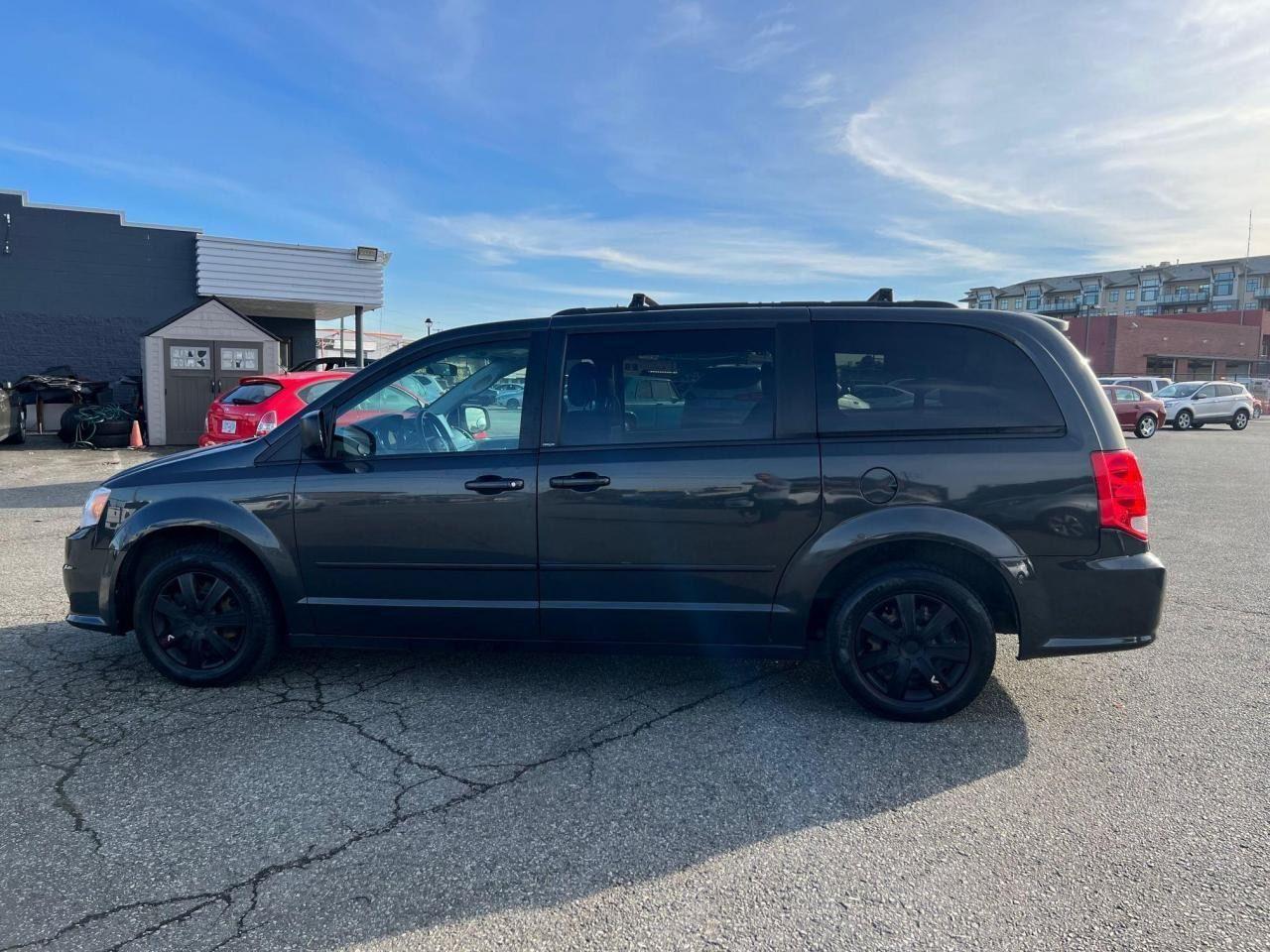 2012 Dodge Grand Caravan SXT - Photo #7