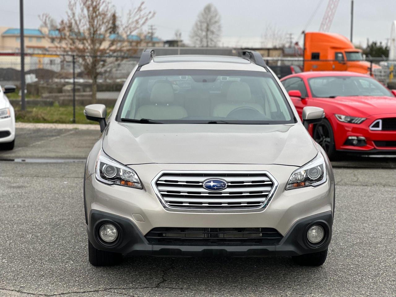 2015 Subaru Outback 3.6R w/Limited & Tech Pkg - Photo #2