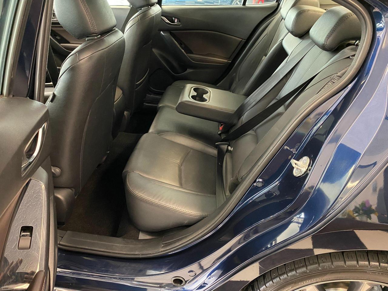 2018 Mazda MAZDA3 GT+ApplePlay+Roof+Adaptive Cruise+CLEAN CARFAX - Photo #25
