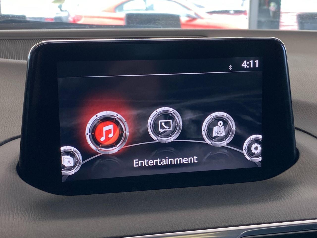 2018 Mazda MAZDA3 GT+ApplePlay+Roof+Adaptive Cruise+CLEAN CARFAX Photo99