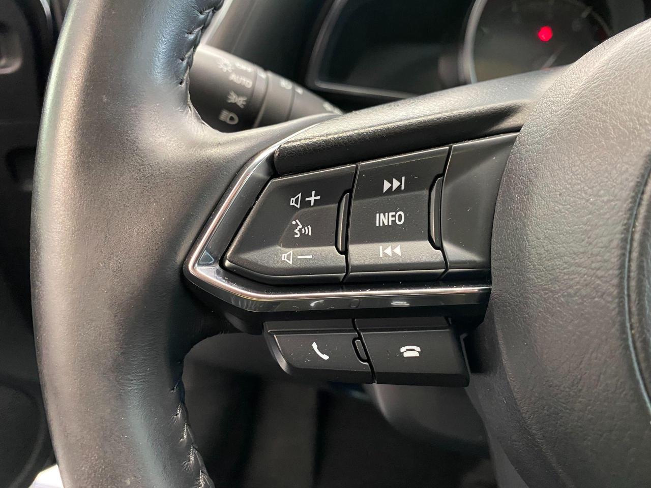 2018 Mazda MAZDA3 GT+ApplePlay+Roof+Adaptive Cruise+CLEAN CARFAX - Photo #54