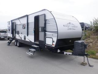 Used 2020 Forest River Della Terra Trailer 31 Foot Travel Trailer With 2 Slides Out for sale in Burnaby, BC
