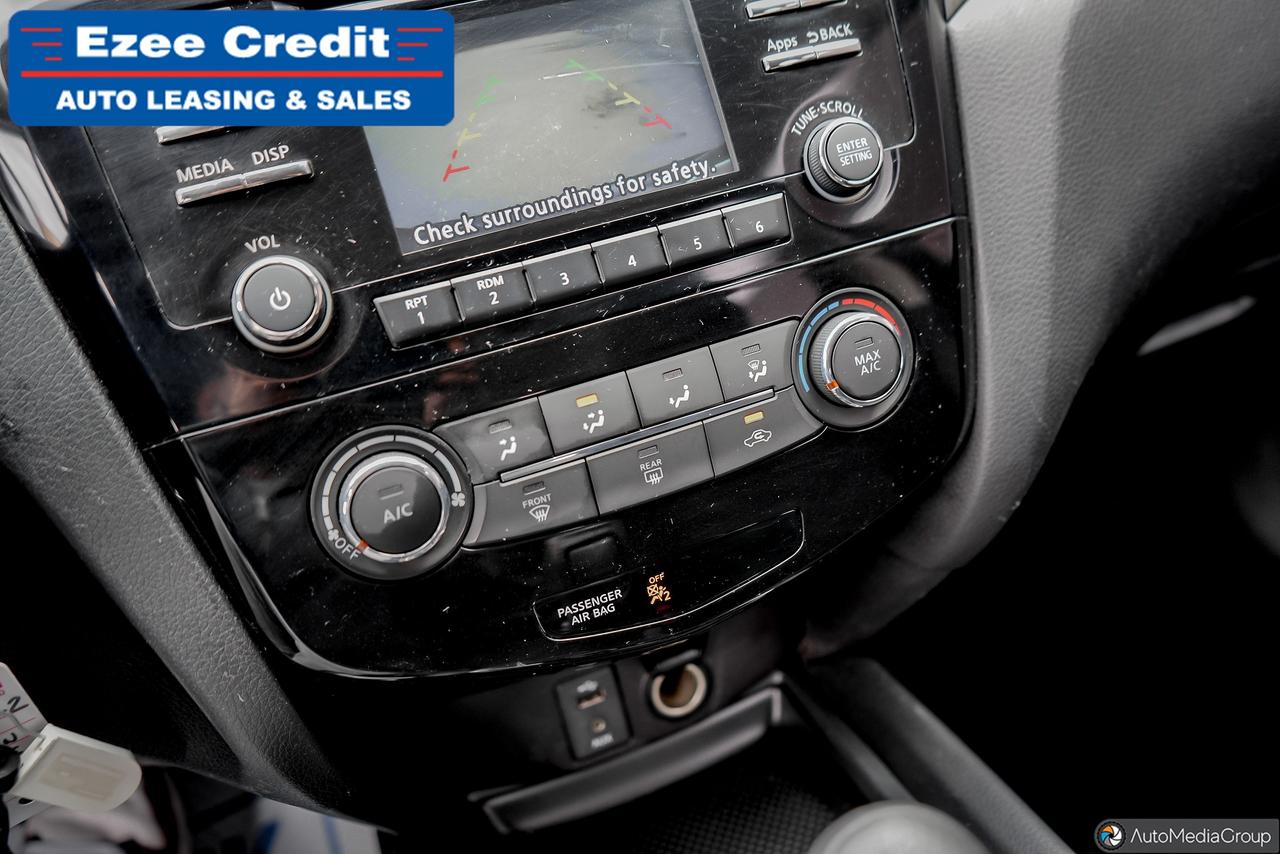 2016 Nissan Rogue S Photo