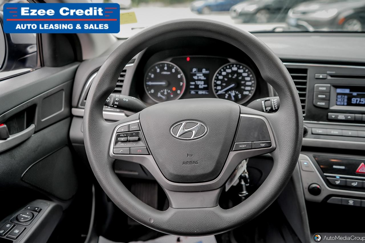 2017 Hyundai Elantra LE Photo15