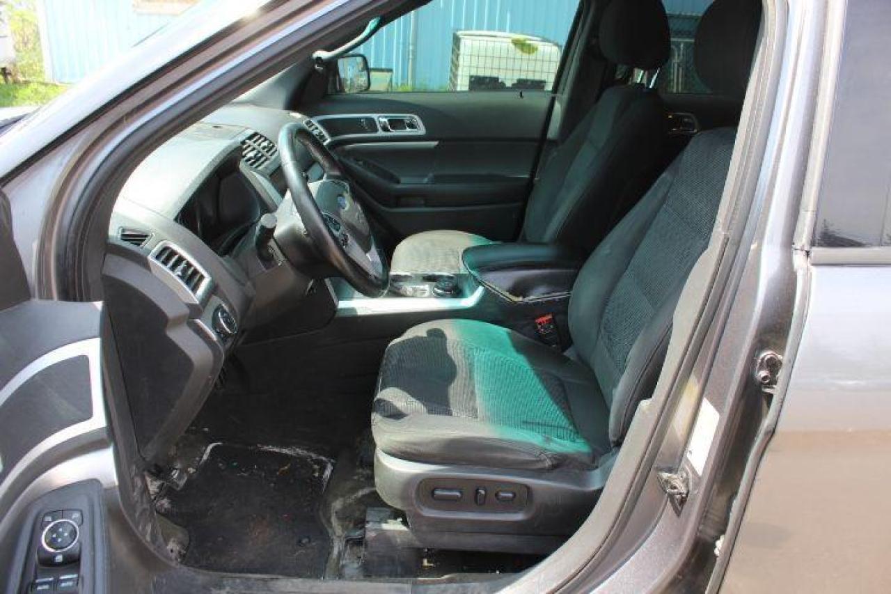 2013 Ford Explorer XLT Photo4