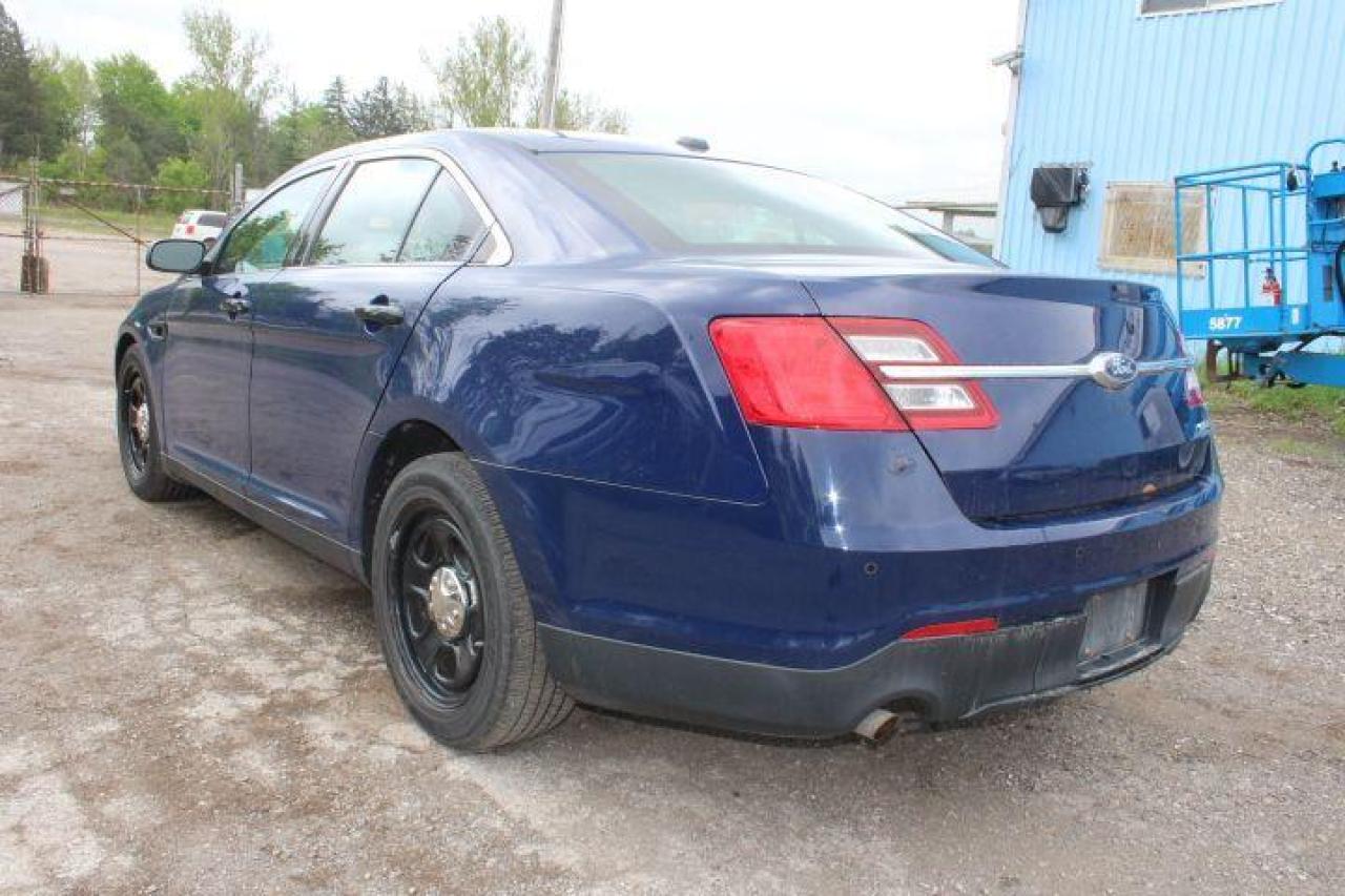 2017 Dodge Charger Police Photo3