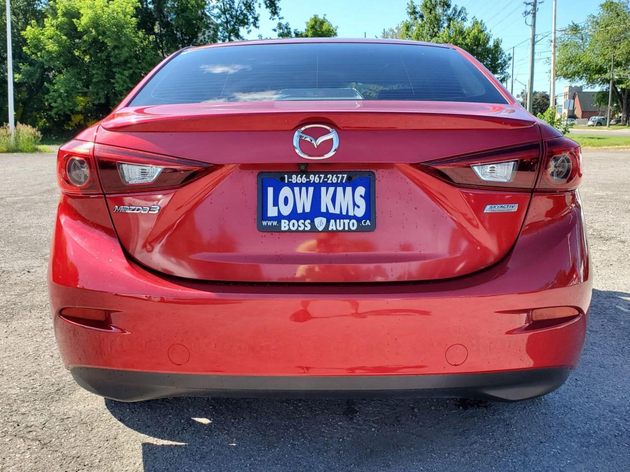 2014 Mazda MAZDA3 Grand Touring Photo3
