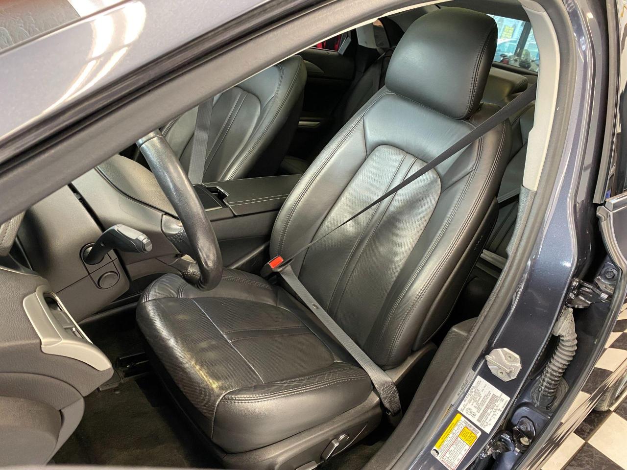 2014 Lincoln MKZ Hybrid+Adaptive Cruise+LaneKeep+Roof+CLEAN CARFAX Photo19