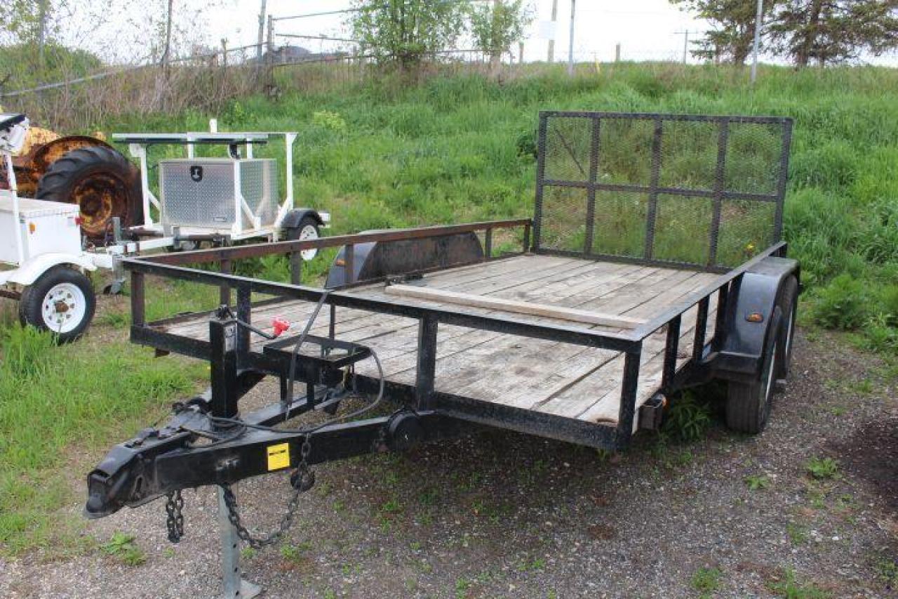 Used 2001 DIAMOND C ROADCLIPPER T/A TILT DECK TRAILER  for sale in Breslau, ON