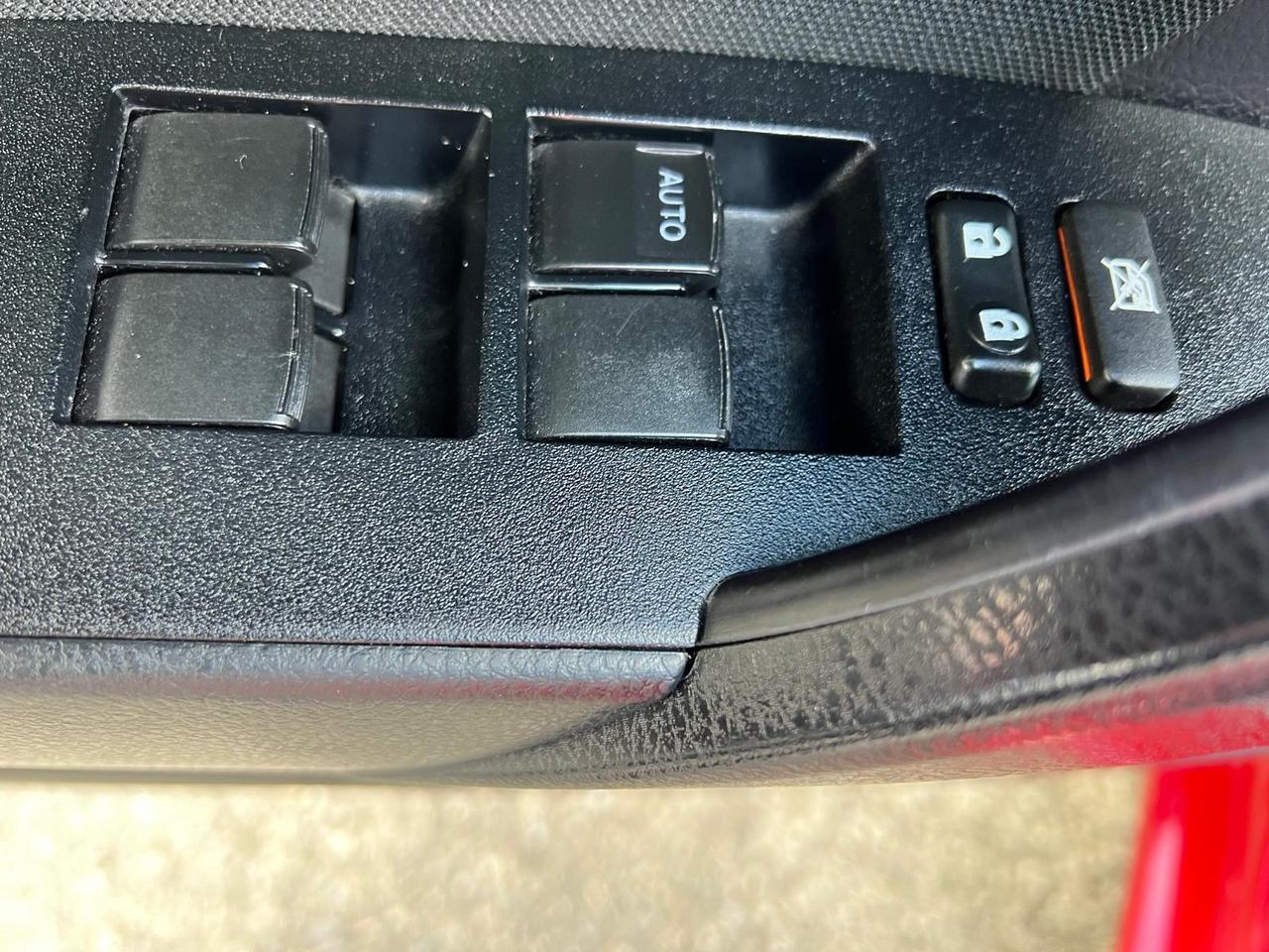 2017 Toyota Corolla LE Photo