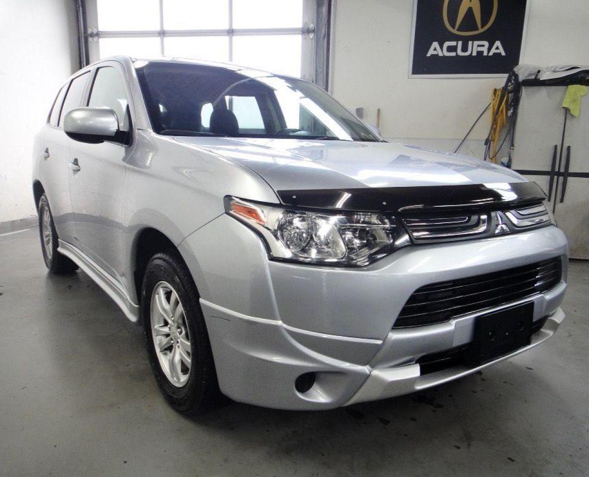 2014 Mitsubishi Outlander ES MODEL,ALL SERVICE RECORDS.4X4,0 CLAIM - Photo #1