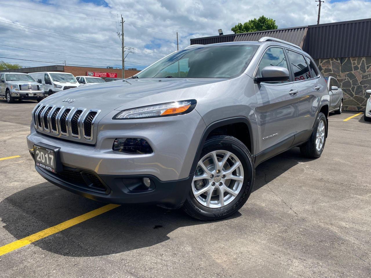 2017 Jeep Cherokee 4WD AUTO North SUV LOW KM NO ACCIDENT