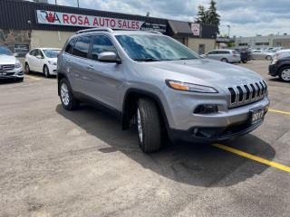 2017 Jeep Cherokee 4WD AUTO North SUV LOW KM NO ACCIDENT - Photo #9