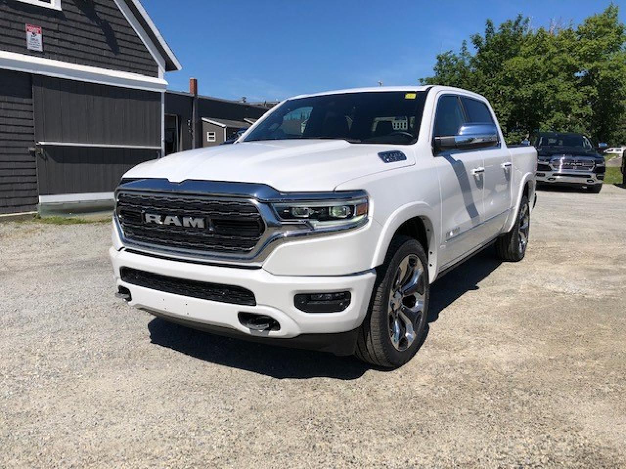 2022 RAM 1500 Limited 4x4 Crew Cab 5'7" Box Photo1
