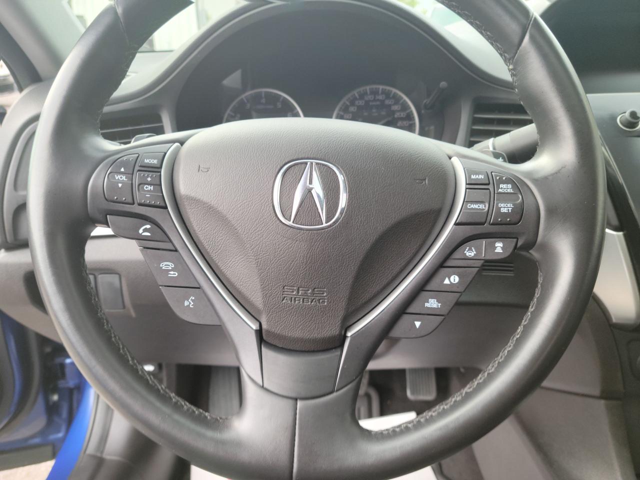 2017 Acura ILX Technology Pkg , Sunroof , Only 75000 Kms - Photo #12