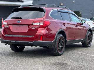 2016 Subaru Outback 3.6R w/Limited & Tech Pkg - Photo #4