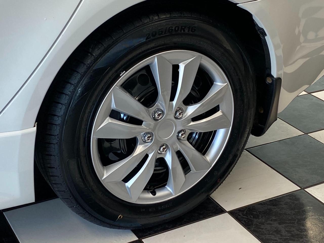 2017 Mitsubishi Lancer ES+GPS+Touch Tablet+New Tires+Brakes+CLEAN CARFAX - Photo #48