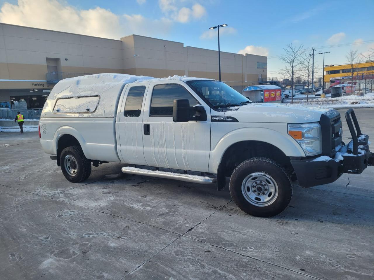 2015 Ford F-350 Super Crow, 4x4, 4 door, Auto,3/Y Warranty availab