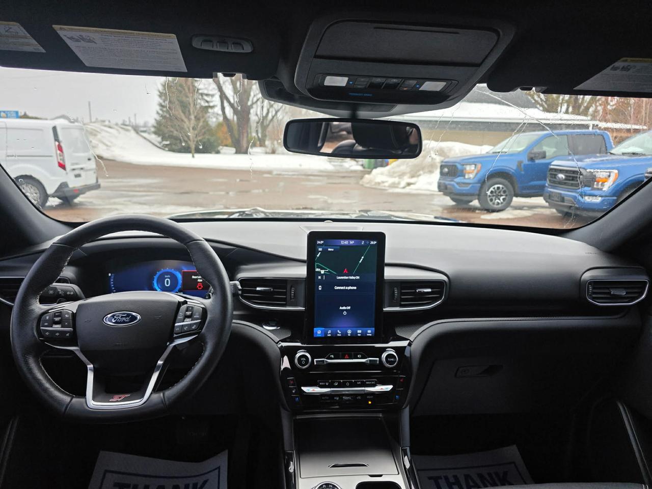 2022 Ford Explorer ST 4WD Photo2