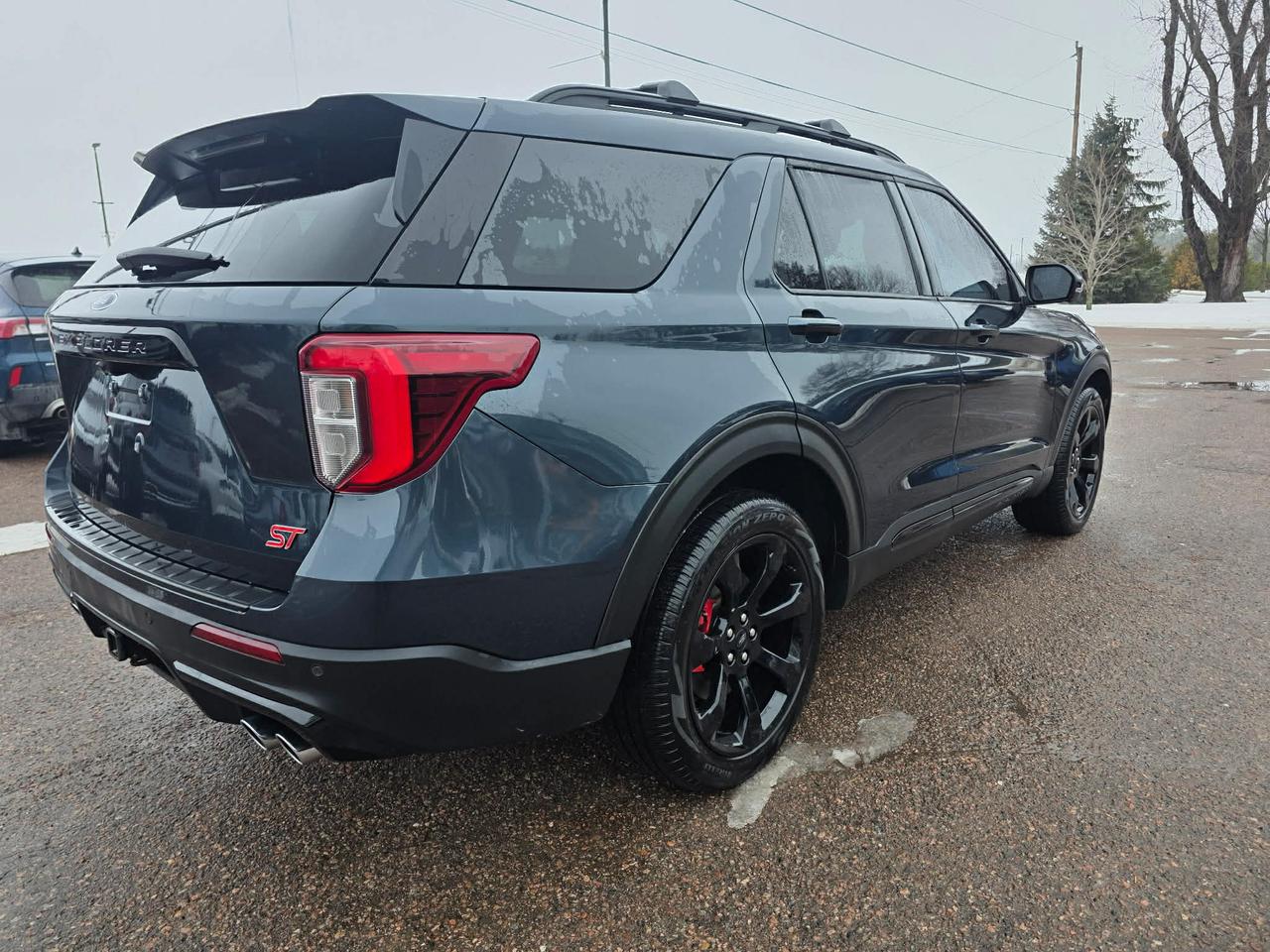 2022 Ford Explorer ST 4WD Photo