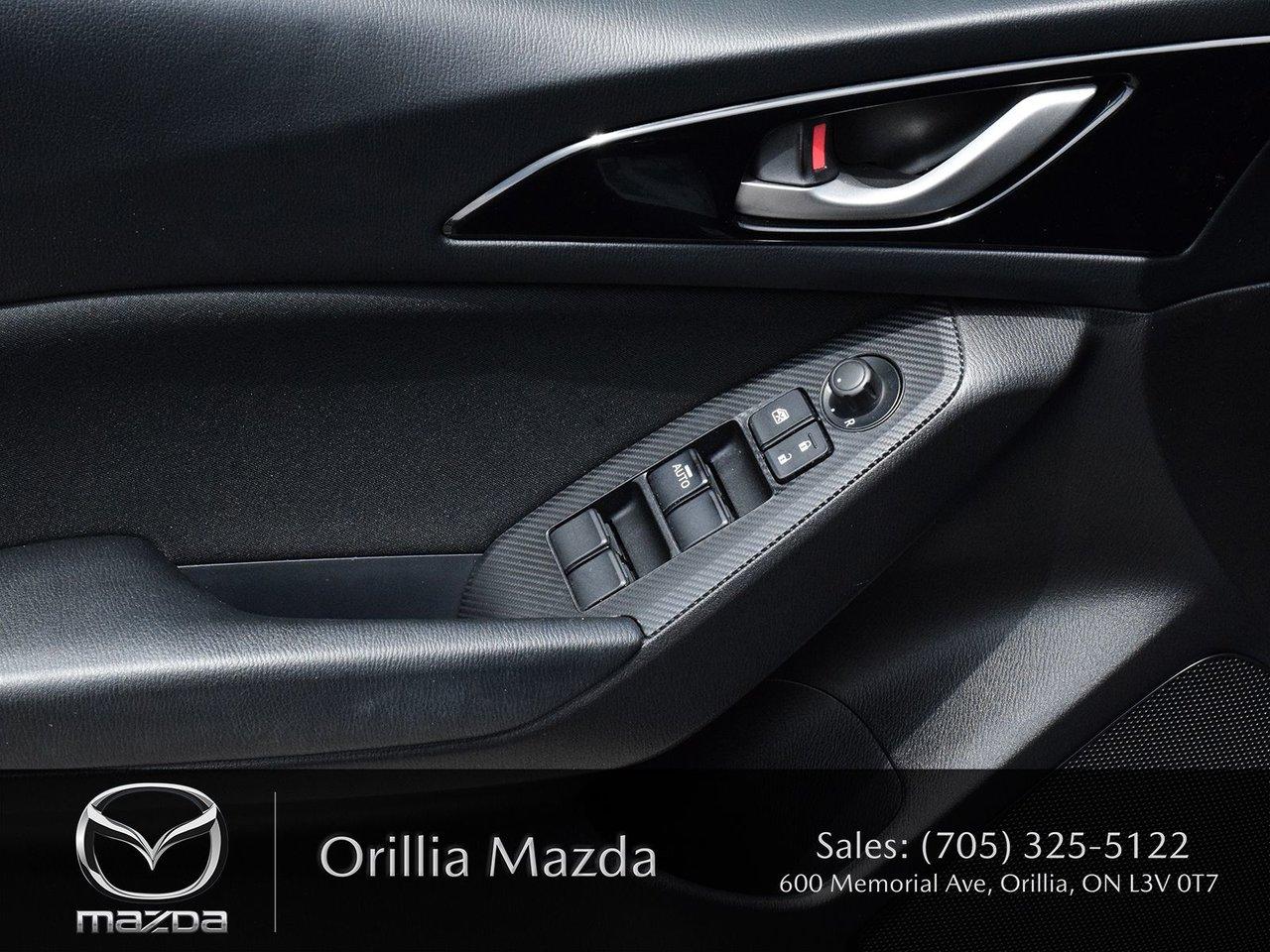 2016 Mazda MAZDA3 GS Photo