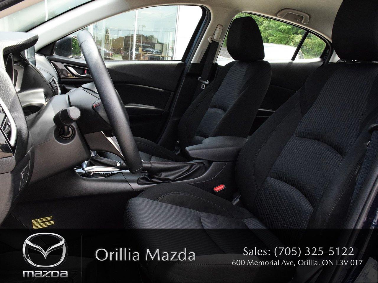 2016 Mazda MAZDA3 GS Photo