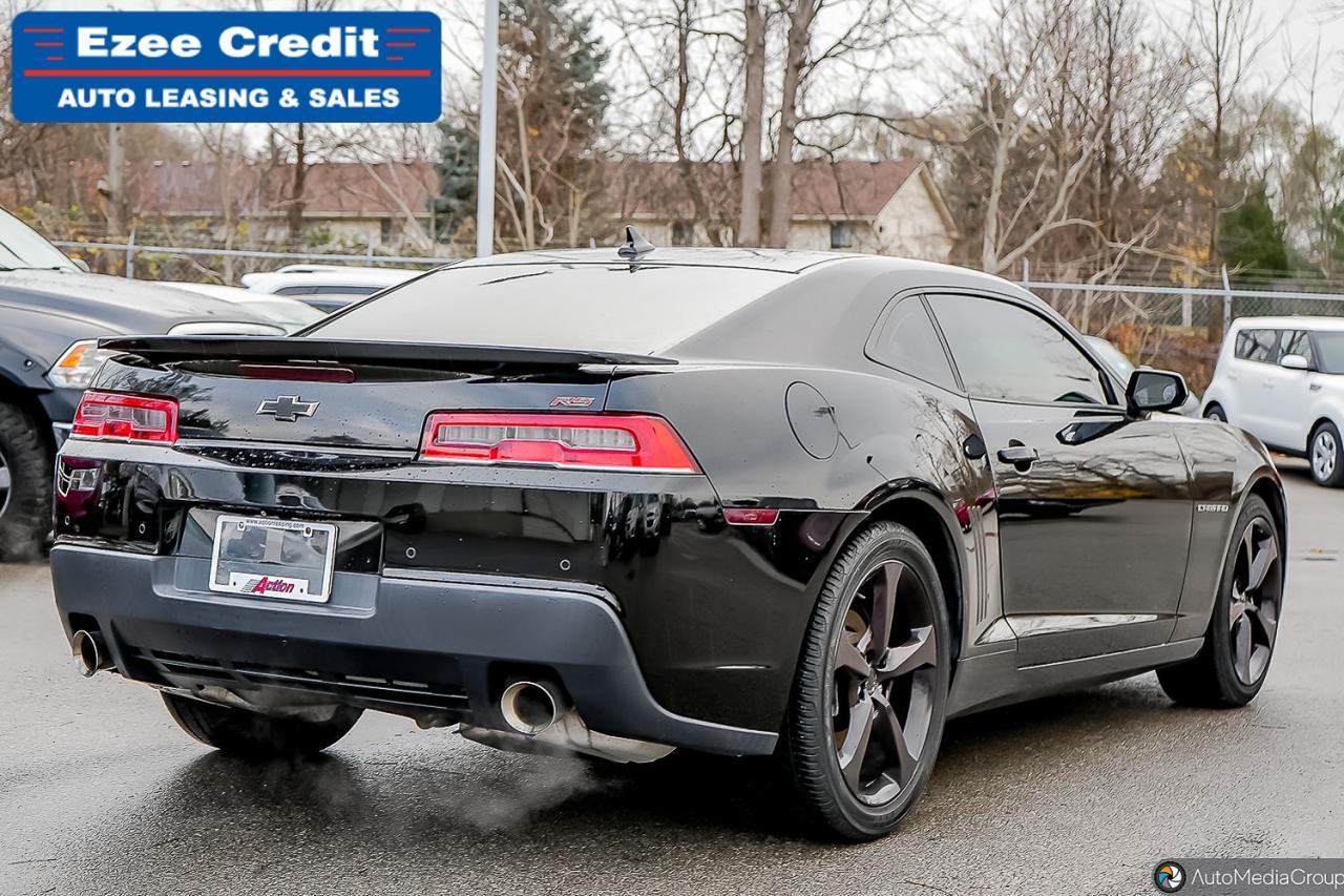 2015 Chevrolet Camaro 1LT Photo32