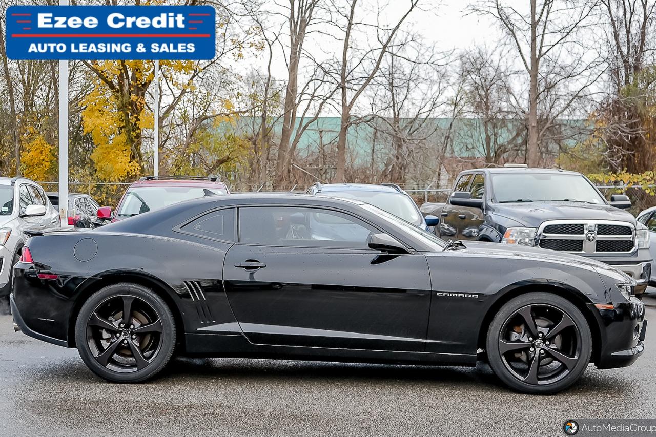 2015 Chevrolet Camaro 1LT Photo31