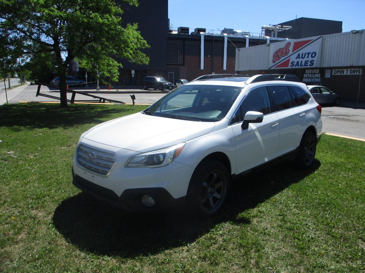 2016 Subaru Outback 3.6R w/Limited Pkg ~ NAV. ~ REAR CAMERA ~ LEATHER - Photo #1