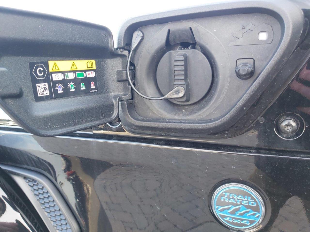 2022 Jeep Wrangler Unlimited 4xe Rubicon Photo4