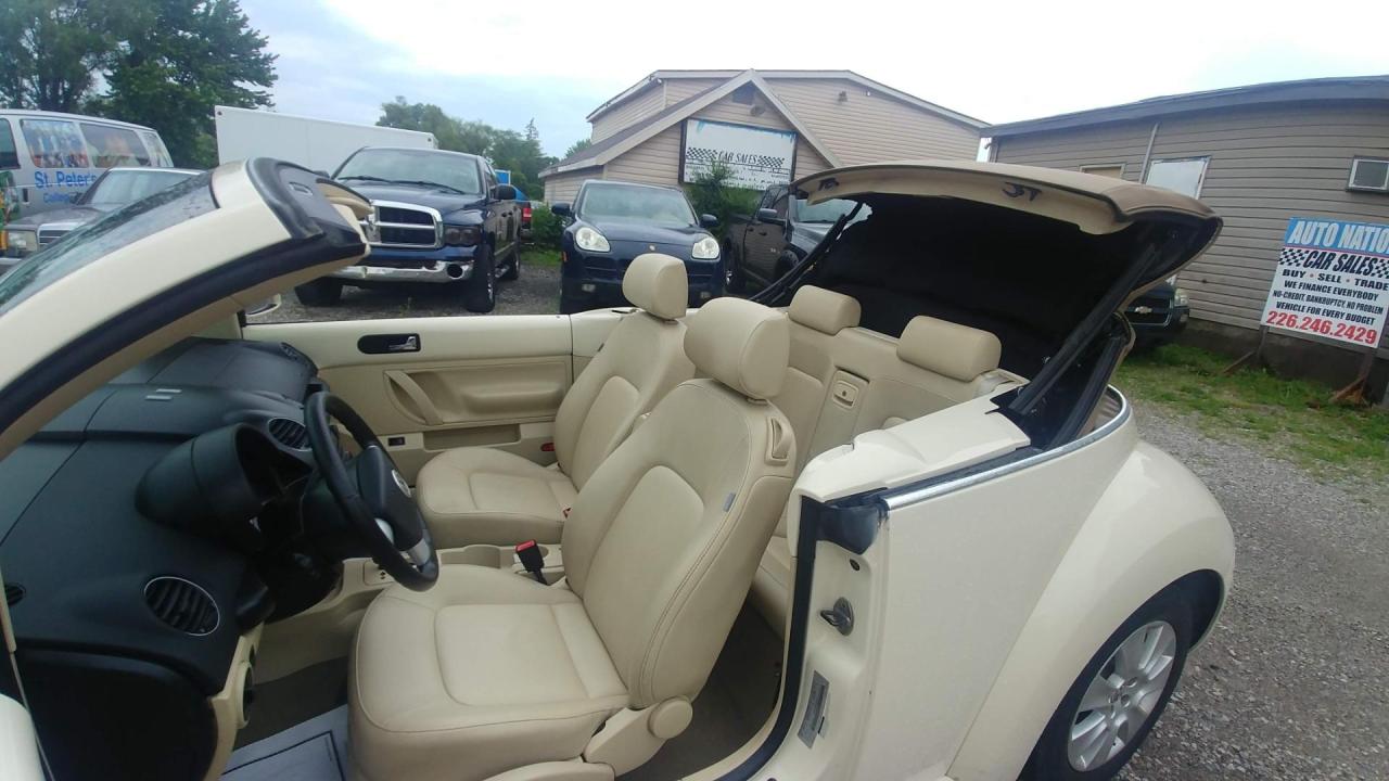 Used 2010 Volkswagen New Beetle Convertible 2dr Auto Comfortline for sale in Windsor, ON