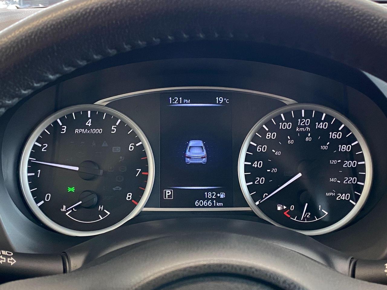 2016 Nissan Sentra SV+Camera+Bluetooth+Heated Seats+Push Start - Photo #16